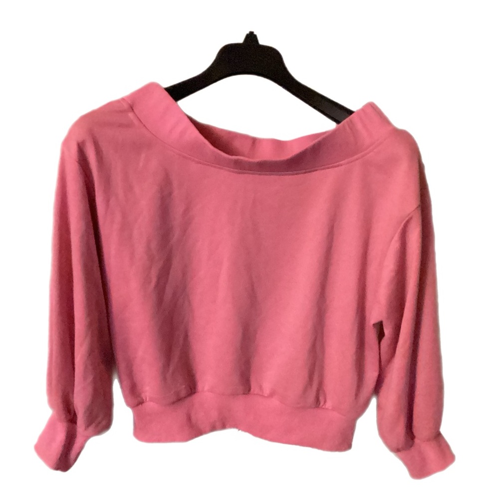 Off the shoulder top. Long sleeve. Warm. Never tried / Worn!!!